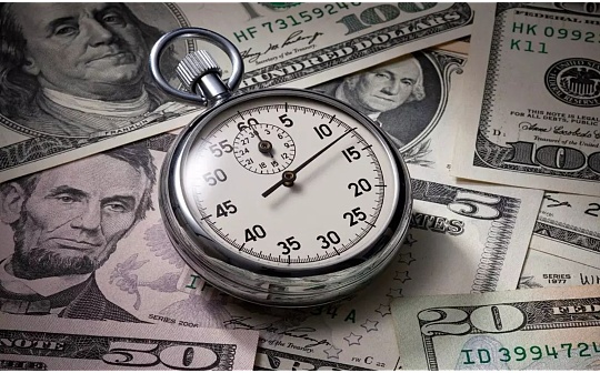 Mengikuti keputusan penerbit USDT Tether untuk berinvestasi di B